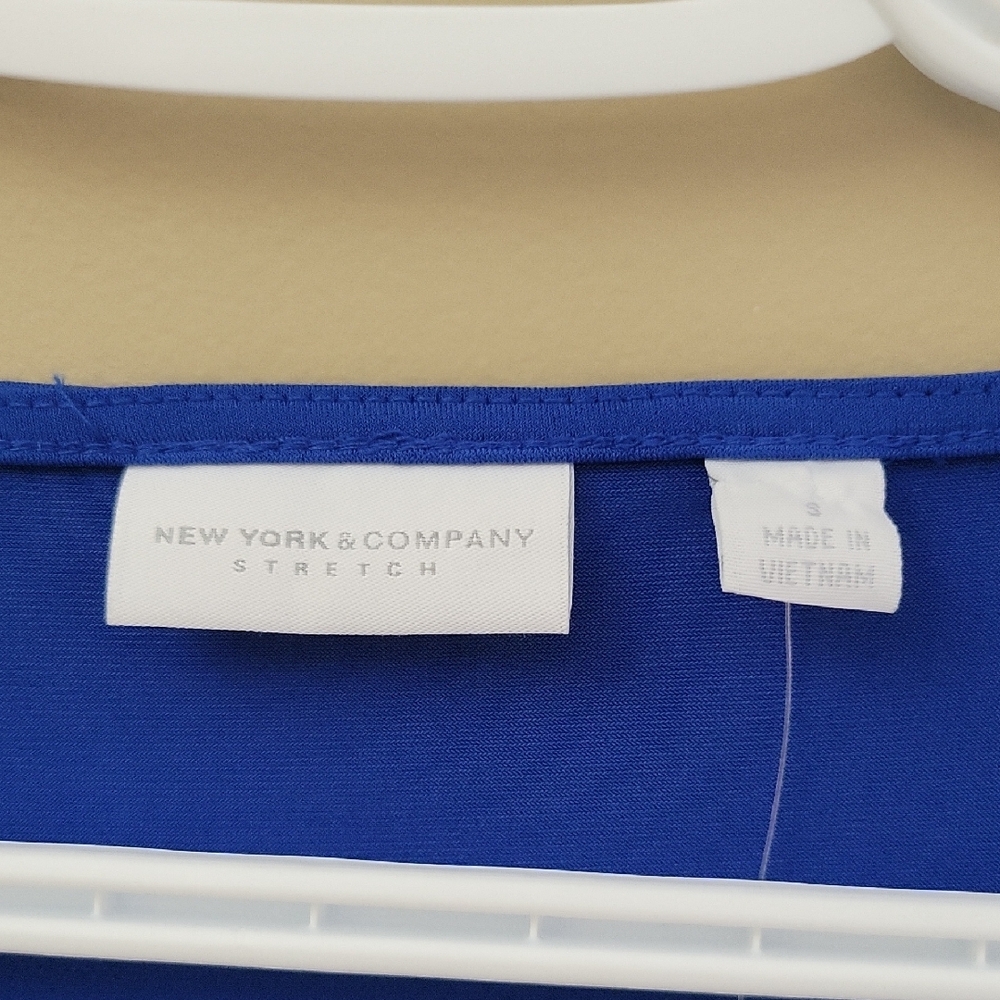 New York & Company BNWT Blue Tank Top - Picture 4 of 7